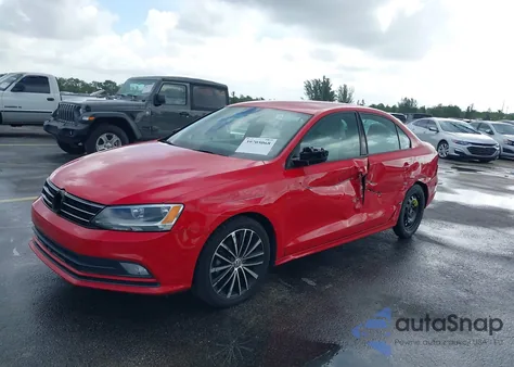 2016 Volkswagen Jetta 1.8T Sport из США, поврежденный, VIN 3VWD17AJ4GM296210